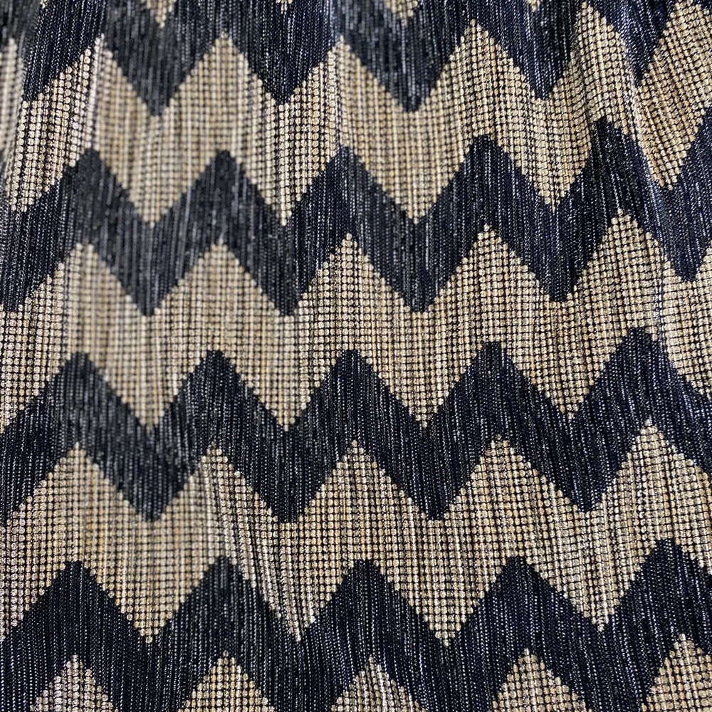 Dress - Picture 4 of 5